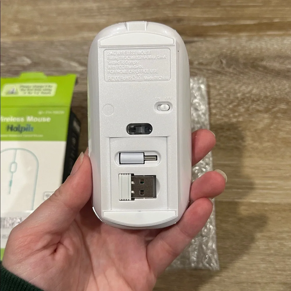 Wireless Mouse - Silver and opal color